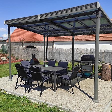 Apartman Pod Sribrnou Horou Lhenice エクステリア 写真